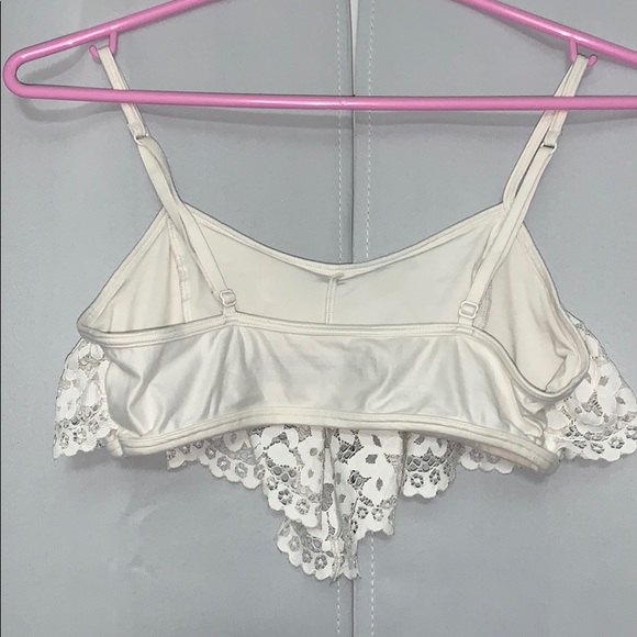 Victoria’s Secrete STUNNING bralette👙 - Picture 3 of 3